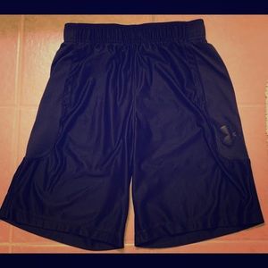 Medium Black Under Armour Shorts